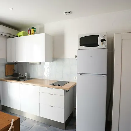 6 Personnes Vue 30 M De La * הייר