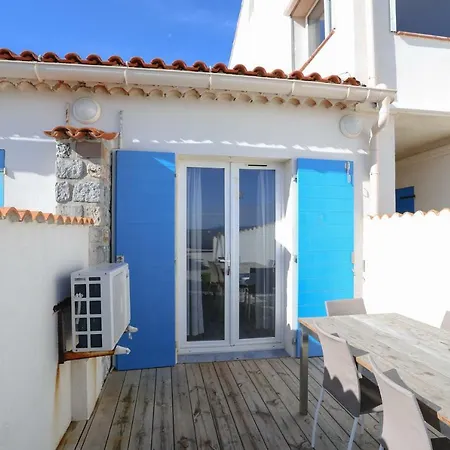 6 Personnes Vue 30 M De La