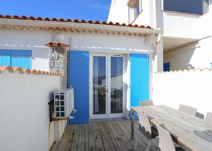 6 Personnes Vue 30 M De La