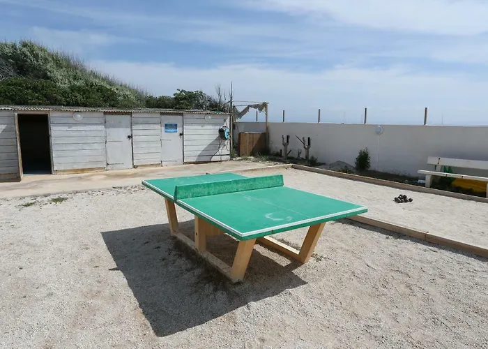 6 Personnes Vue 30 M De La