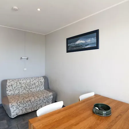 6 Personnes Vue 30 M De La アパート イエール