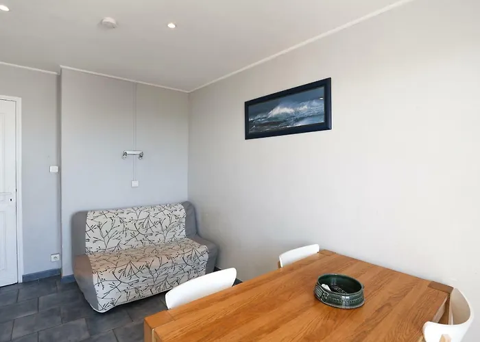 6 Personnes Vue 30 M De La Apartman Hyères