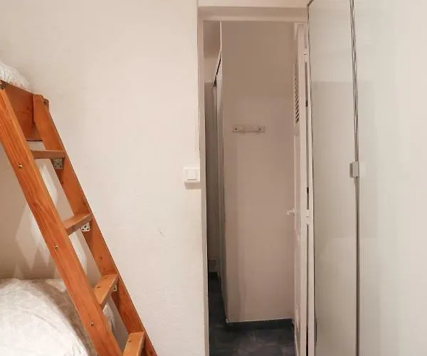 6 Personnes Vue 30 M De La Apartman *